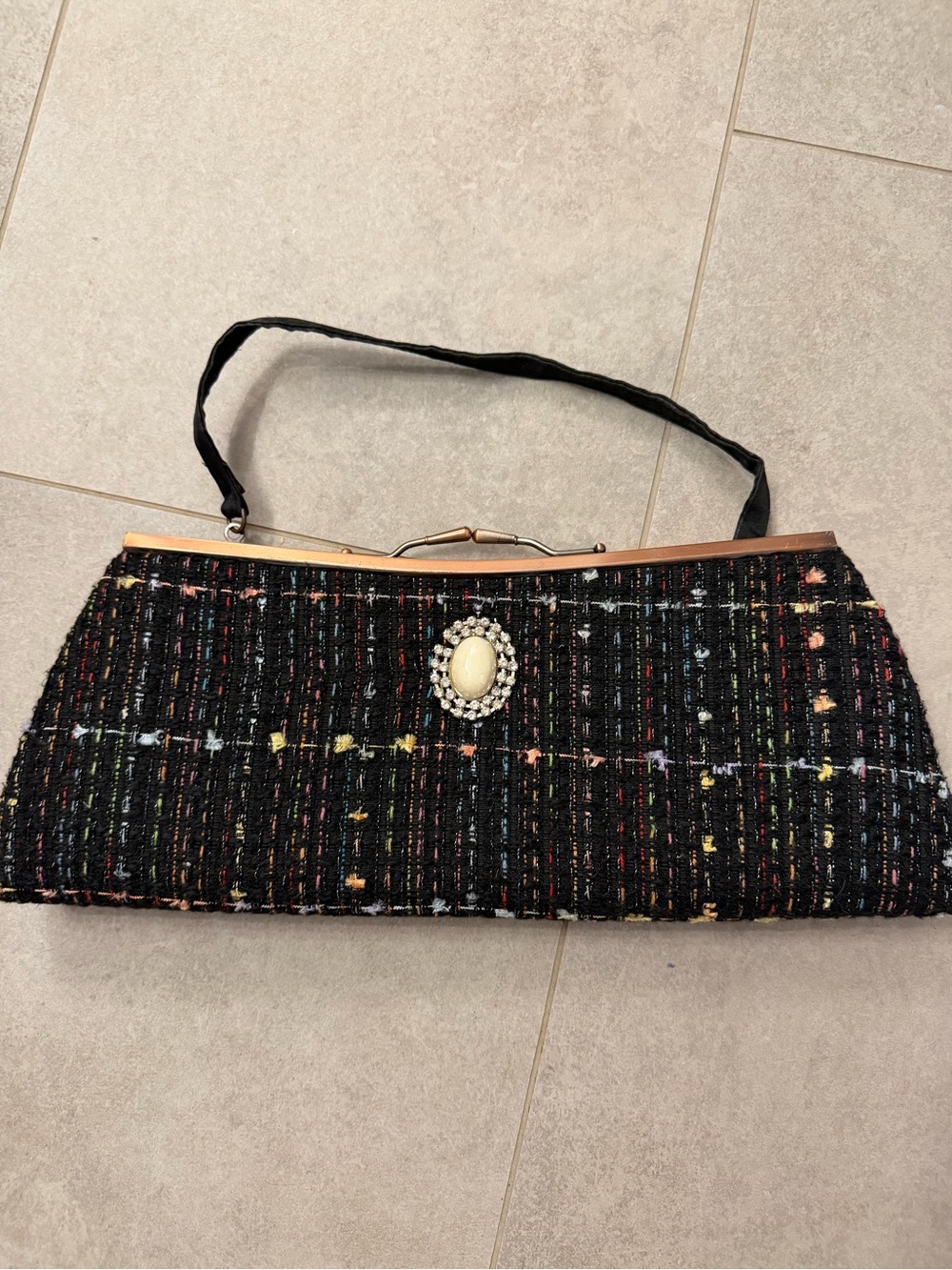Elegant Black Tweed Evening Clutch with Decorative Brooch